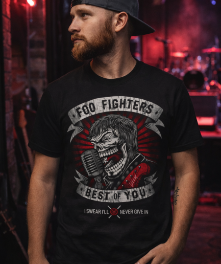 Maglietta nera dei Foo Fighters modello Best of You con grafica teschio e microfono