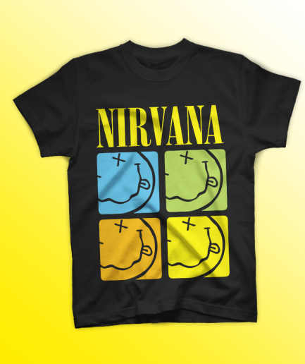 Uomo indossa t-shirt nera con stampa DTF dei Nirvana: quattro quadranti colorati con lo smiley e scritta gialla.