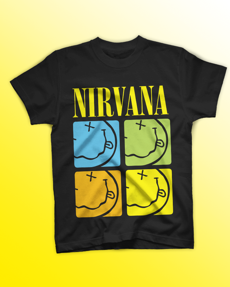 t-shirt-nirvana-pop-art-smiley-stampa-dtf.jpg Uomo indossa t-shirt nera con stampa DTF dei Nirvana: quattro quadranti colorati con lo smiley e scritta gialla.